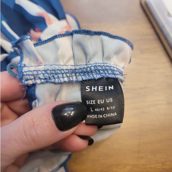 Clasi Blue Printed Blouse Women’s Large – Ruffle Trim Sleeve Top • EUC - Picture 8 of 9